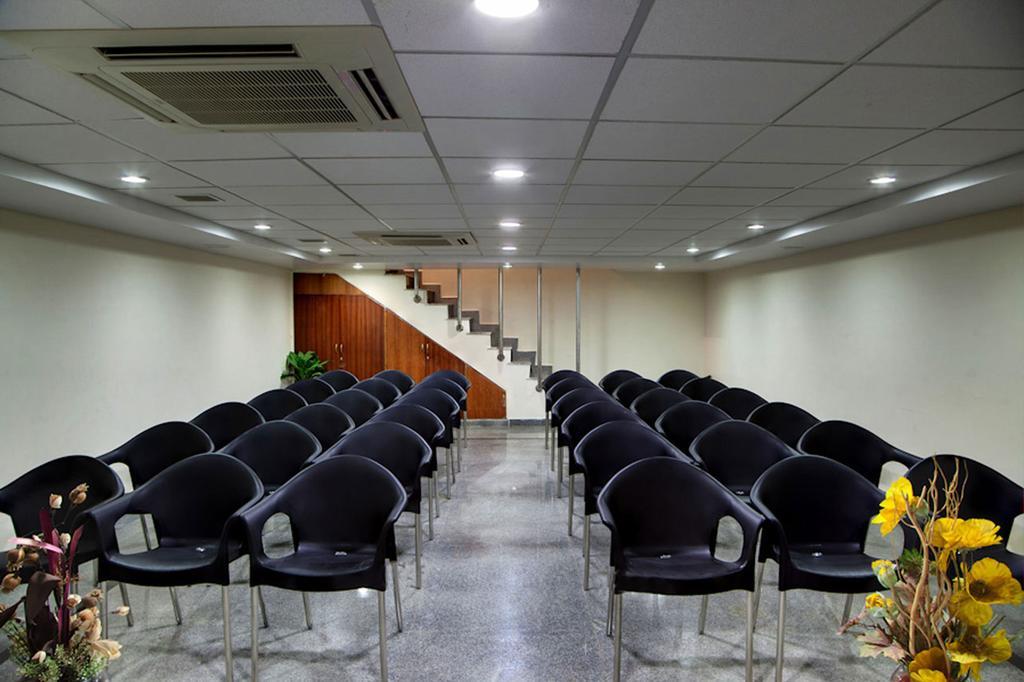 Hotel Stay Inn บังกาลอร์ ภายนอก รูปภาพ